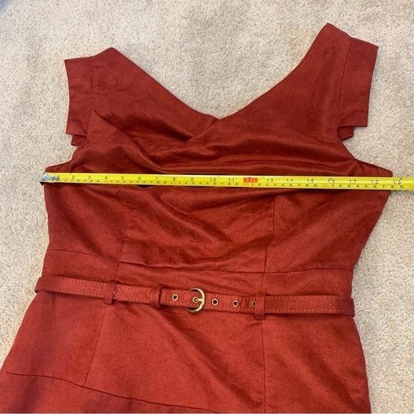 Sharagano Women's Red Jackie O Belted faux suede midi Dress Sz 8 - Picture 9 of 12